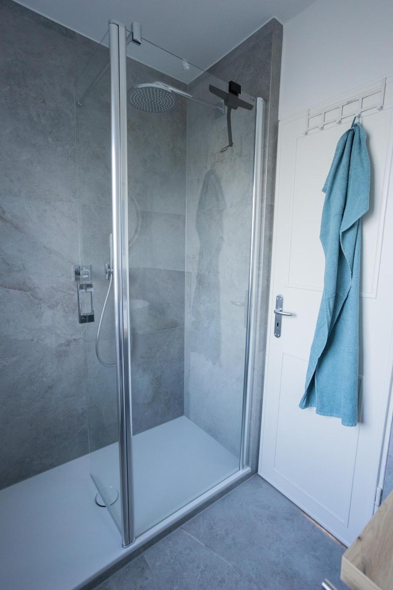 Celler Appartement Luaran gambar